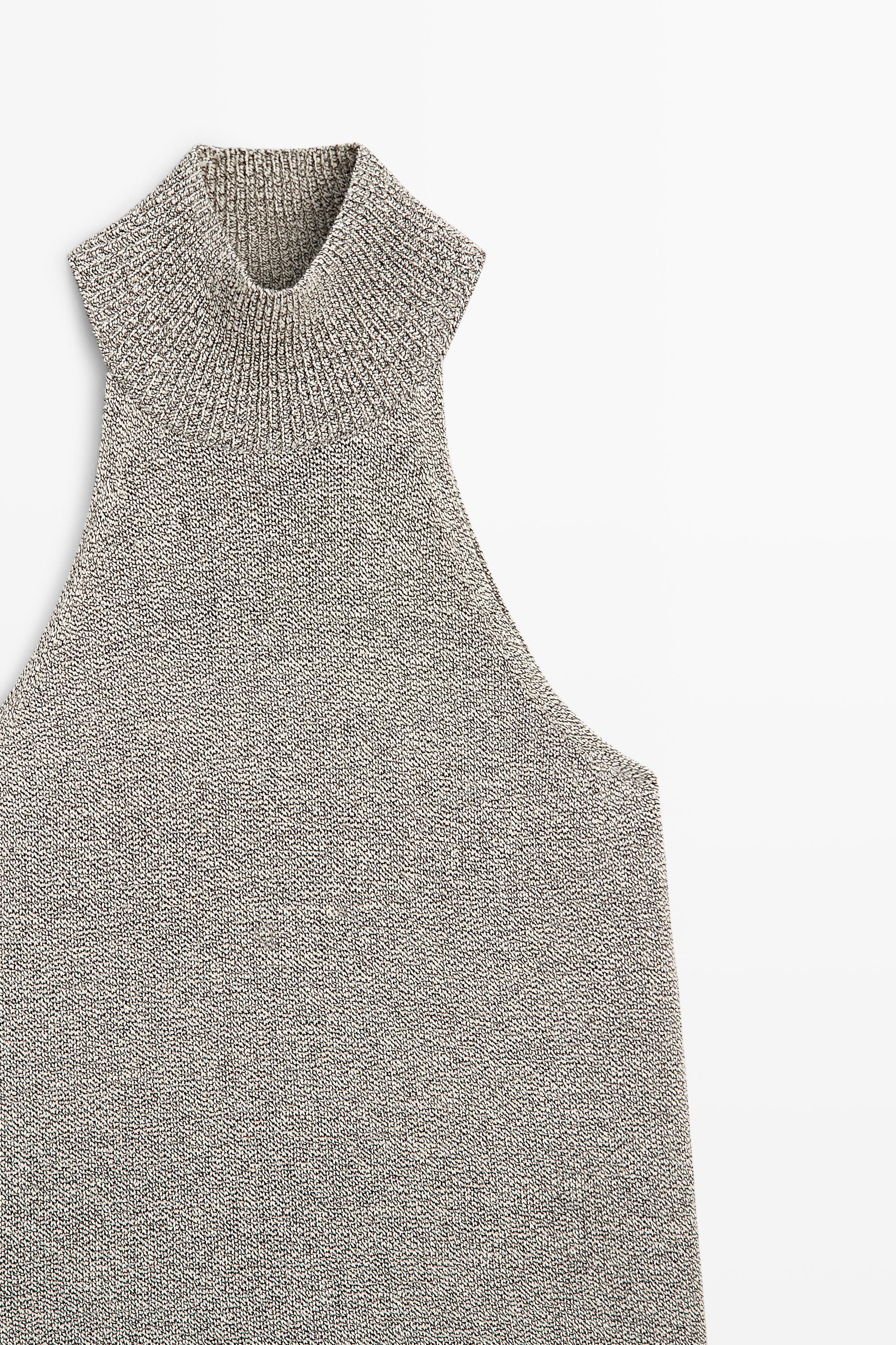 Top en maille à encolure américaine